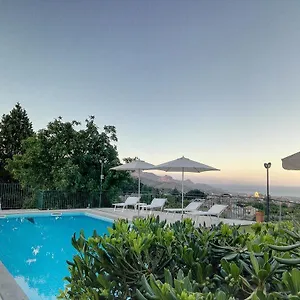 Capogrecale - Piscina Riscaldata Villa